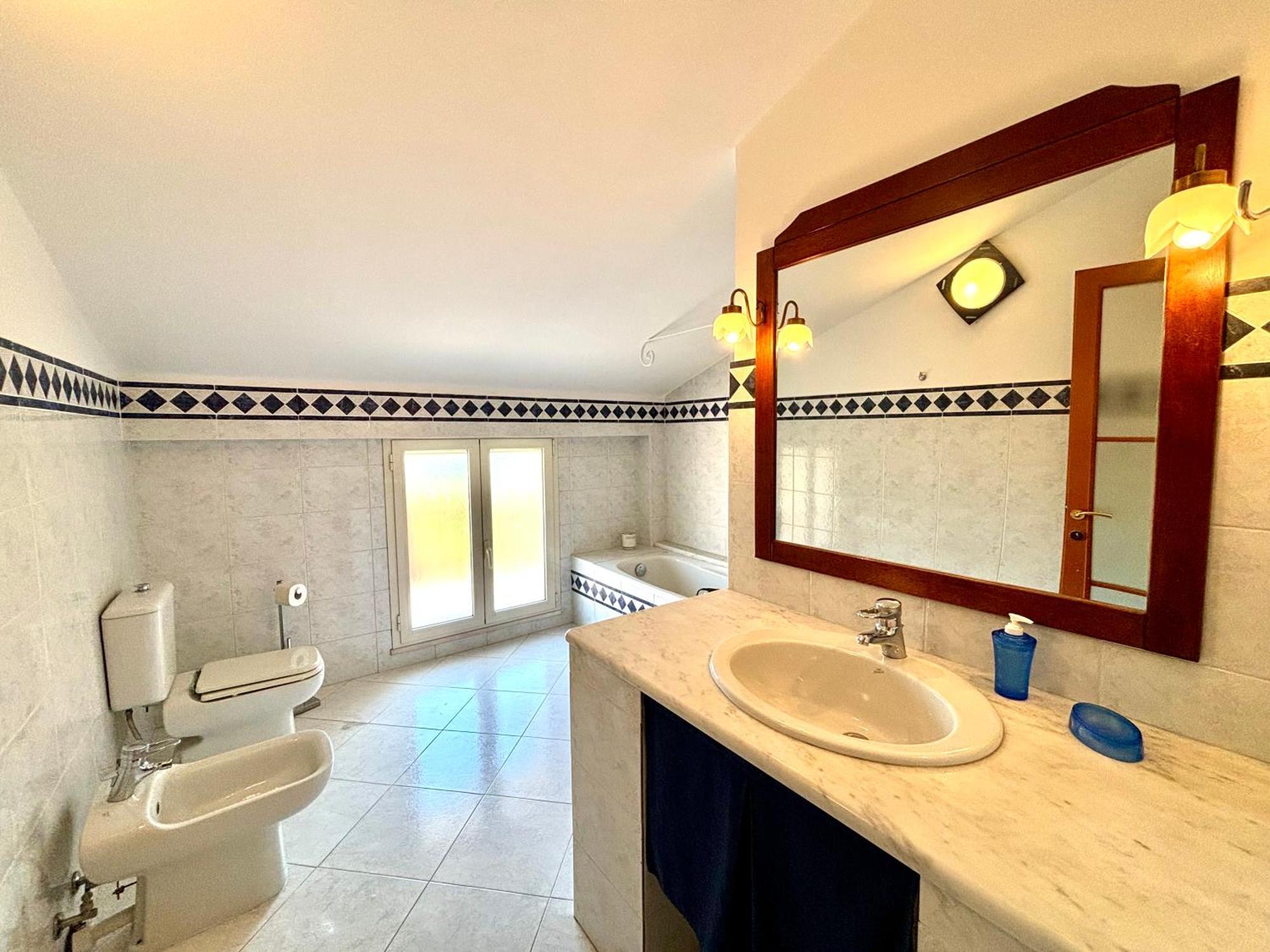 Longlife Isbingias Apartamento Cagliari Exterior foto