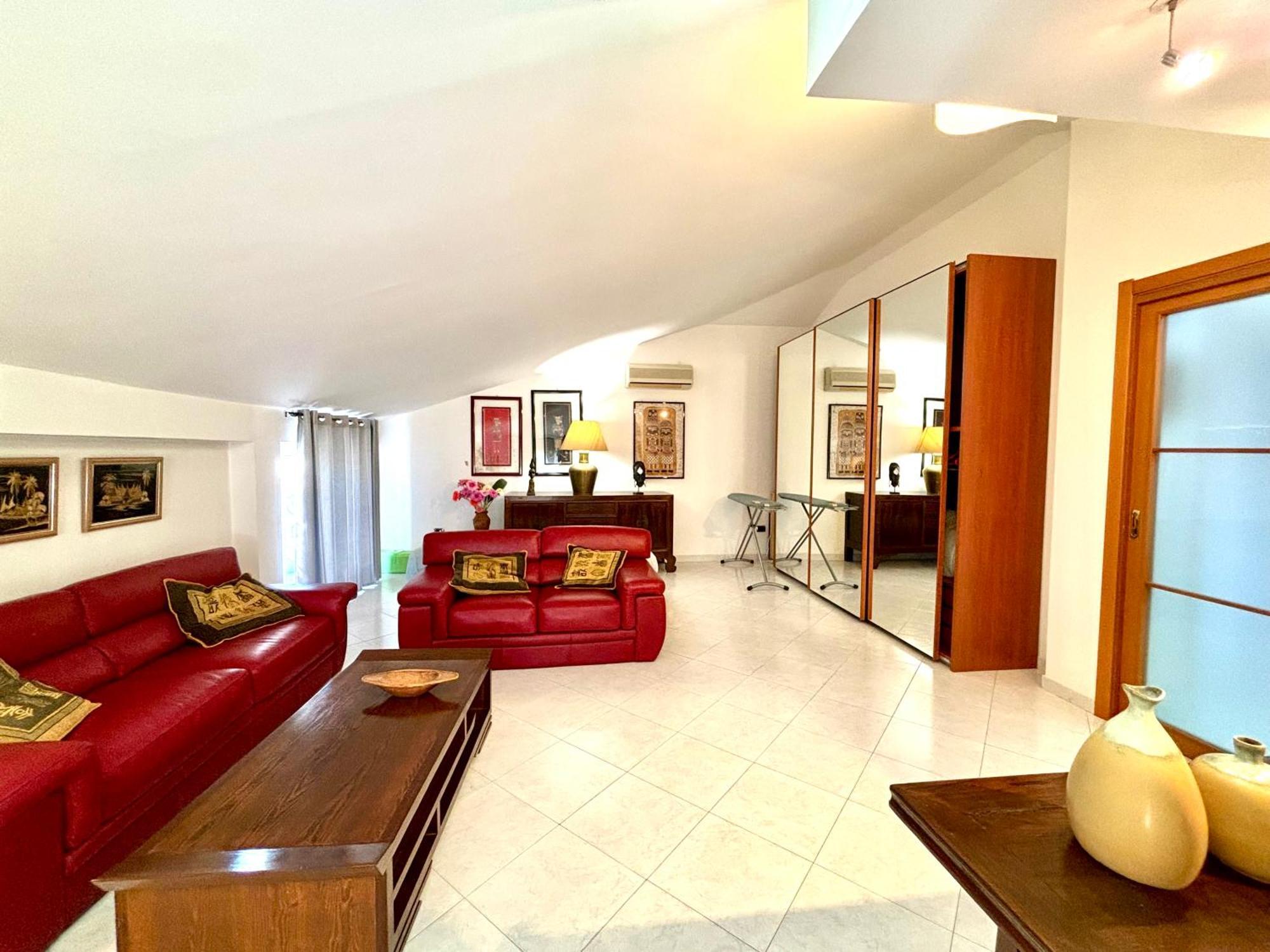 Longlife Isbingias Apartamento Cagliari Exterior foto